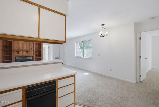 386 Summerwalk Circle 386, Chapel Hill, NC 27517
