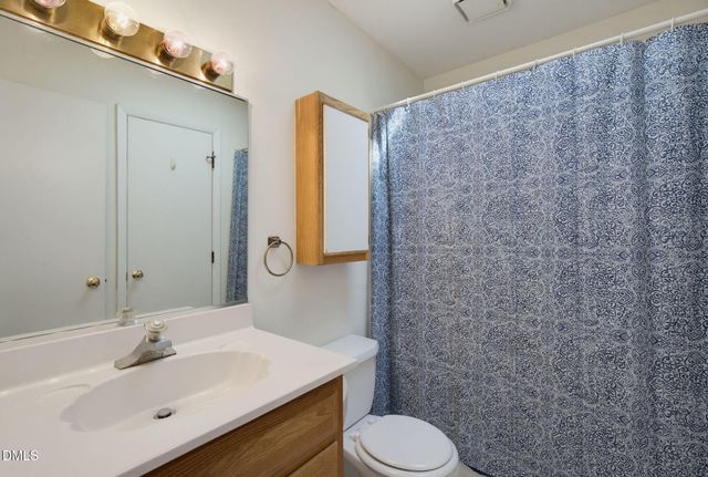 386 Summerwalk Circle 386, Chapel Hill, NC 27517