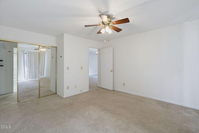 386 Summerwalk Circle 386, Chapel Hill, NC 27517