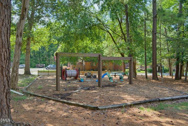 386 Summerwalk Circle 386, Chapel Hill, NC 27517