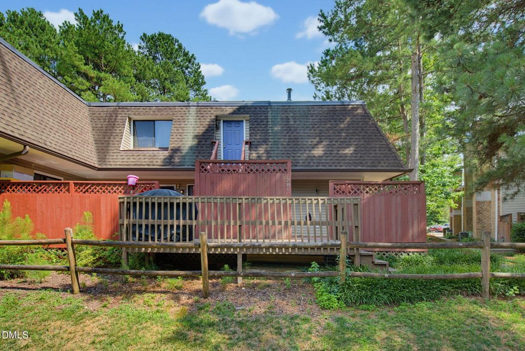 386 Summerwalk Circle 386, Chapel Hill, NC 27517