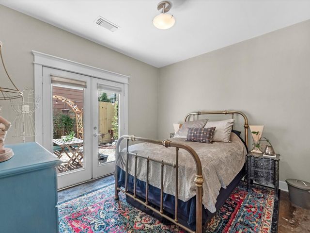 3234 La Branch Street, Houston, TX 77004