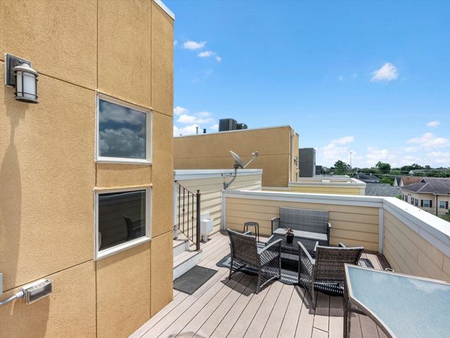 3234 La Branch Street, Houston, TX 77004
