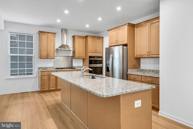 290 NEWBURY ST, Charles Town, WV 25414