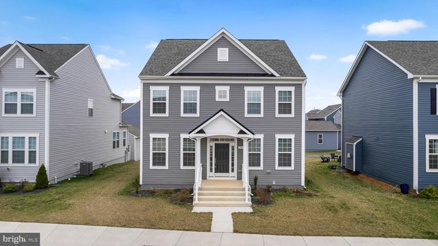 290 NEWBURY ST, Charles Town, WV 25414