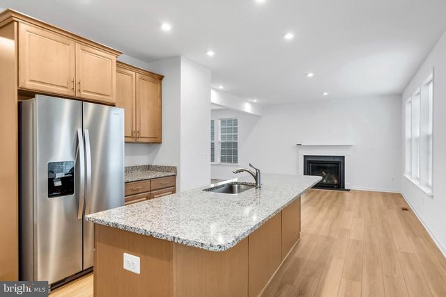 290 NEWBURY ST, Charles Town, WV 25414