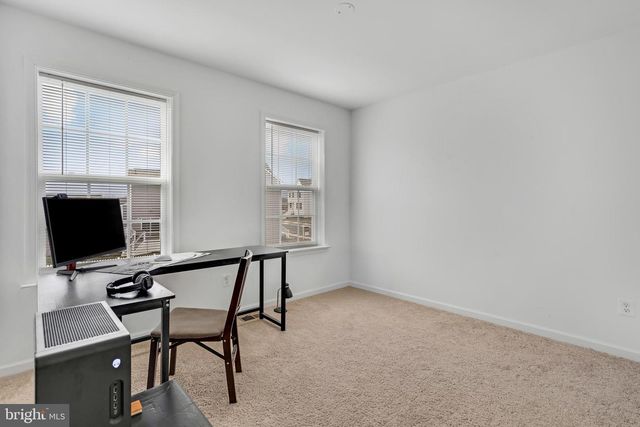 290 NEWBURY ST, Charles Town, WV 25414