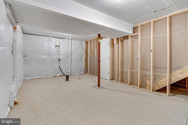 290 NEWBURY ST, Charles Town, WV 25414