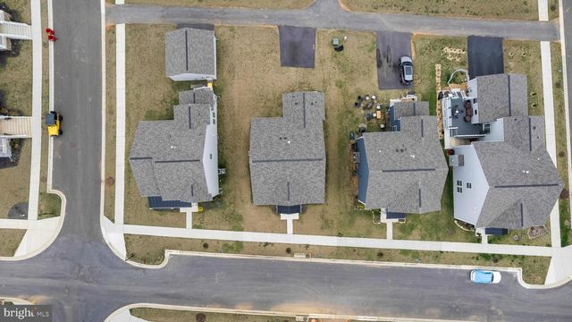 290 NEWBURY ST, Charles Town, WV 25414