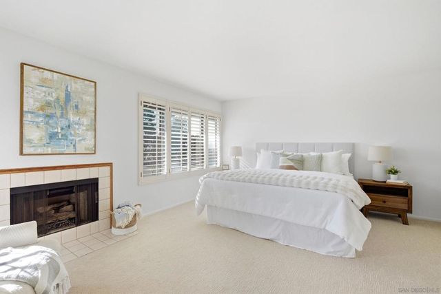 6905 Carnation Dr, Carlsbad, CA 92011