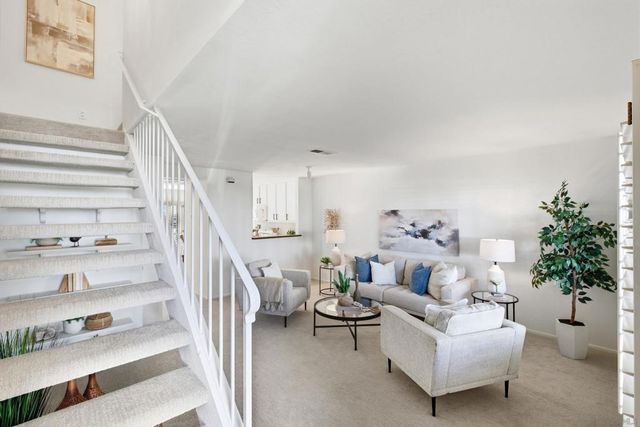 6905 Carnation Dr, Carlsbad, CA 92011