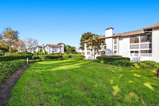 6905 Carnation Dr, Carlsbad, CA 92011