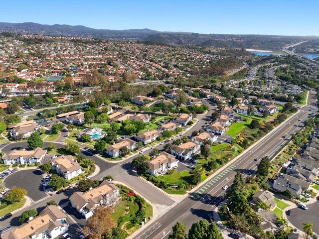 6905 Carnation Dr, Carlsbad, CA 92011