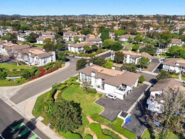 6905 Carnation Dr, Carlsbad, CA 92011