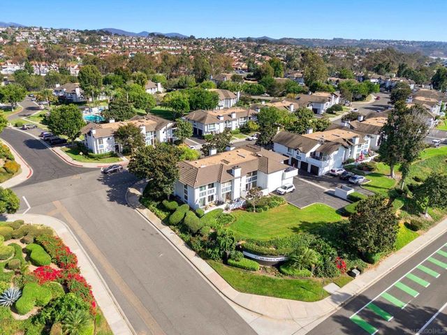 6905 Carnation Dr, Carlsbad, CA 92011