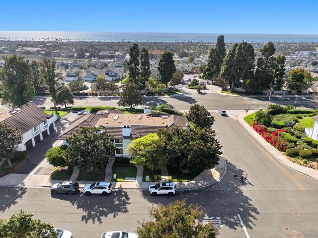 6905 Carnation Dr, Carlsbad, CA 92011
