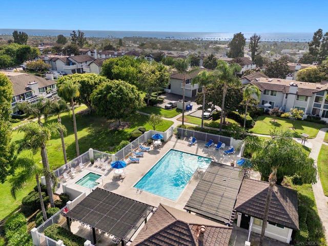 6905 Carnation Dr, Carlsbad, CA 92011