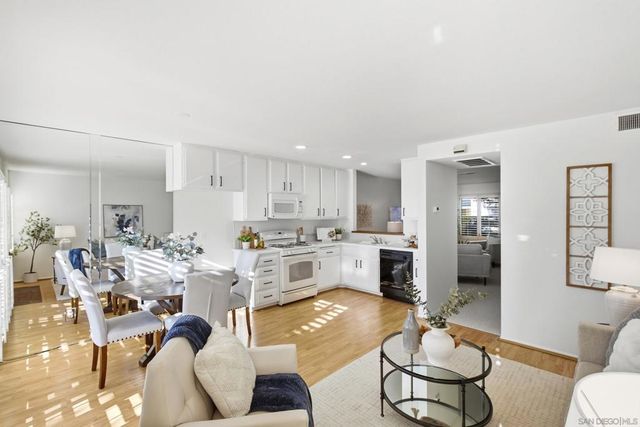 6905 Carnation Dr, Carlsbad, CA 92011