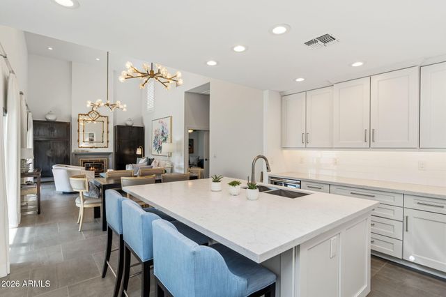 5320 N 25TH Street, Phoenix, AZ 85016