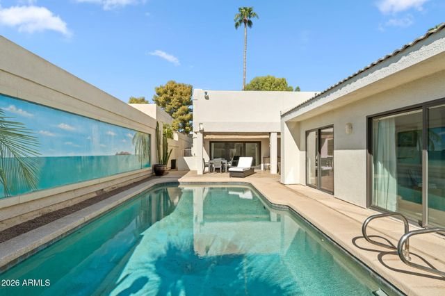 5320 N 25TH Street, Phoenix, AZ 85016