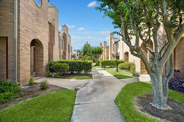 3300 Bellefontaine Street 2, Houston, TX 77025