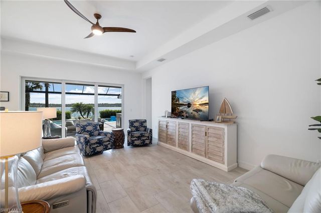 13682 Blue Bay CIR, Fort Myers, FL 33913