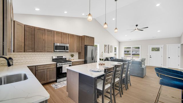 2861 Benton Street, Lake Station, IN 46405
