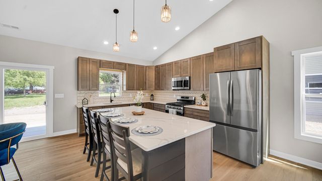 2861 Benton Street, Lake Station, IN 46405
