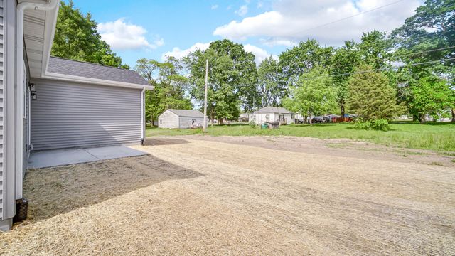 2861 Benton Street, Lake Station, IN 46405