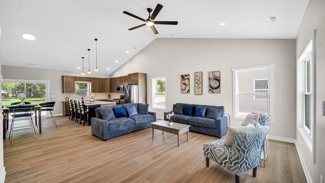 2861 Benton Street, Lake Station, IN 46405