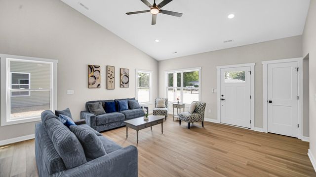 2861 Benton Street, Lake Station, IN 46405