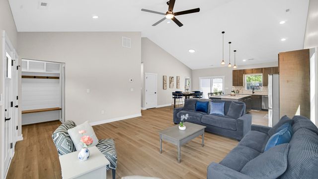 2861 Benton Street, Lake Station, IN 46405