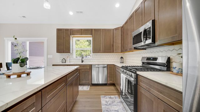 2861 Benton Street, Lake Station, IN 46405