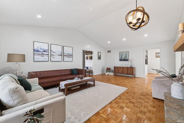 2244 E Cape Cod Drive, Bloomington, IN 47401