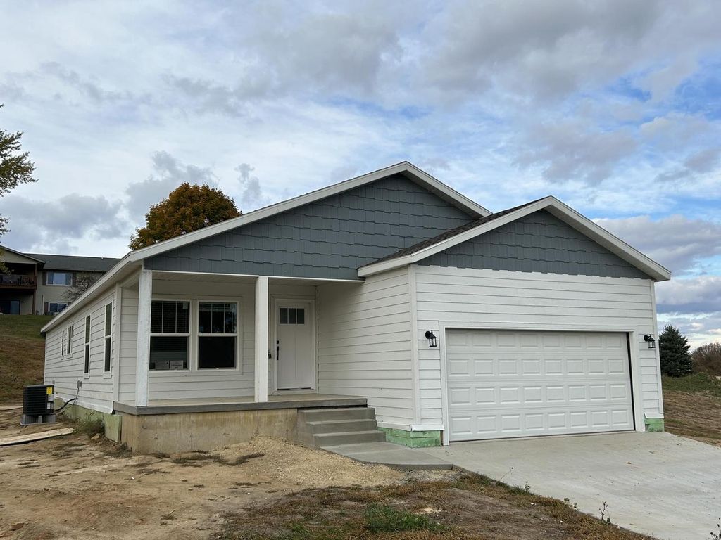 1104 Knower AVENUE, Hillsboro, WI 54634