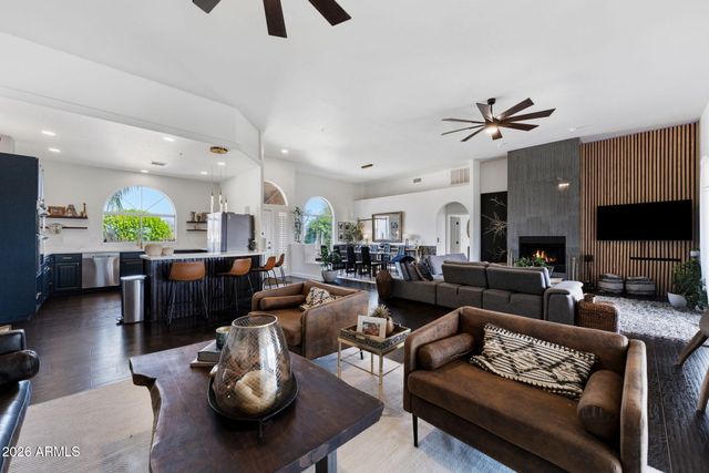 15513 E PALISADES Boulevard, Fountain Hills, AZ 85268