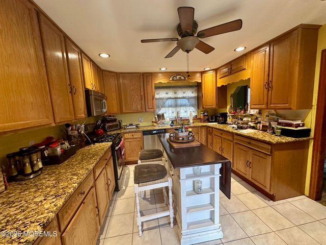 358 Main Street, Manalapan, NJ 07726