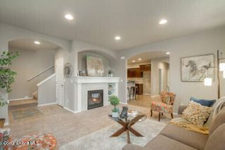 293 E GROSBEAK AVE, Hayden, ID 83835