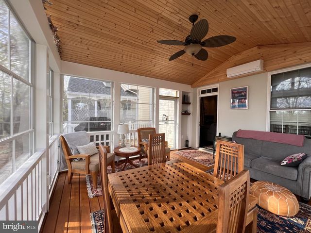 20709 RIPTIDE SQ, Sterling, VA 20165