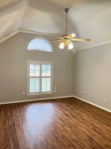 6608 Buckeye Drive, Rowlett, TX 75089