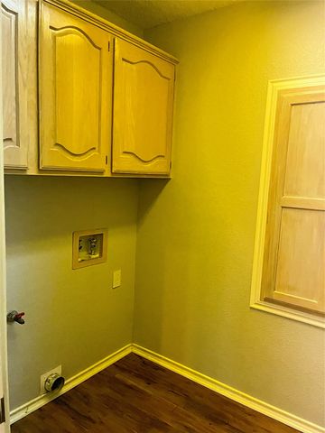 6608 Buckeye Drive, Rowlett, TX 75089