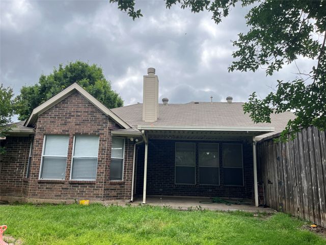 6608 Buckeye Drive, Rowlett, TX 75089