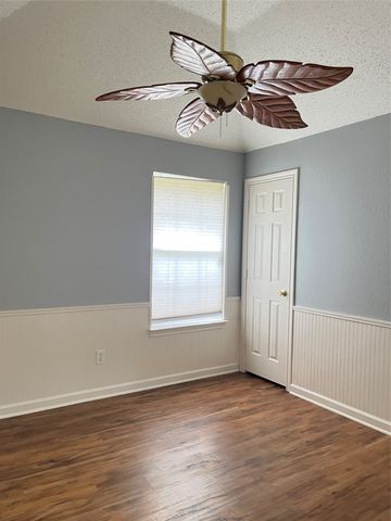 6608 Buckeye Drive, Rowlett, TX 75089