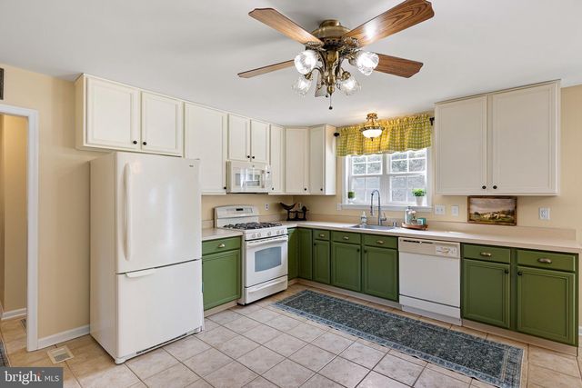 206 W THOMAS CT, Middletown, DE 19709