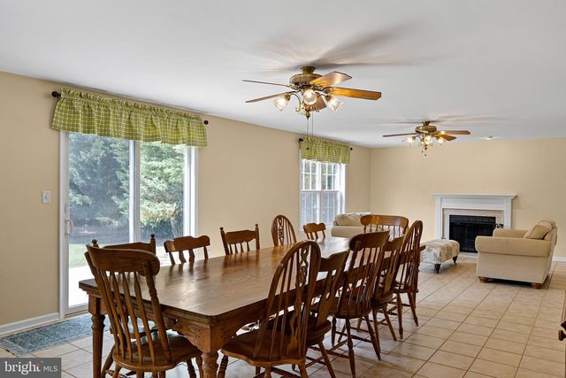 206 W THOMAS CT, Middletown, DE 19709