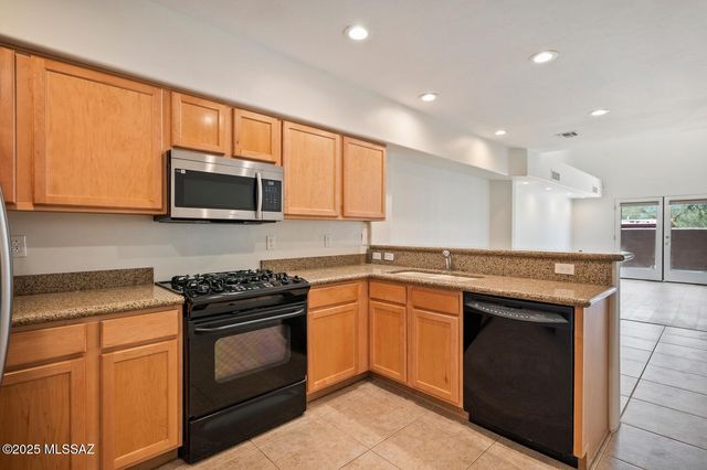 3121 N Olsen Avenue, Tucson, AZ 85719