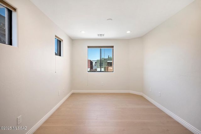 3121 N Olsen Avenue, Tucson, AZ 85719