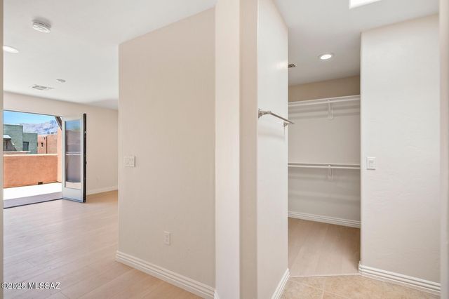 3121 N Olsen Avenue, Tucson, AZ 85719