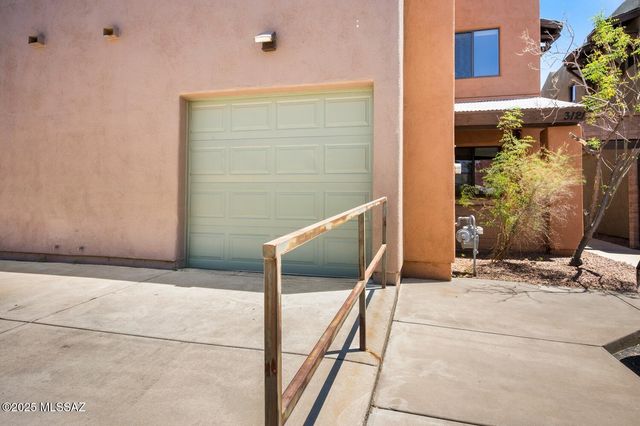 3121 N Olsen Avenue, Tucson, AZ 85719