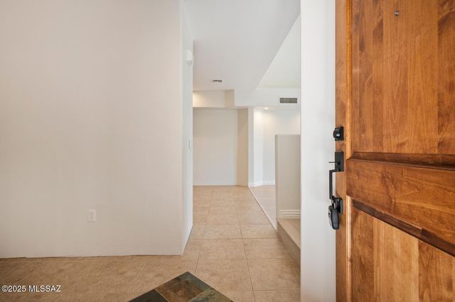 3121 N Olsen Avenue, Tucson, AZ 85719